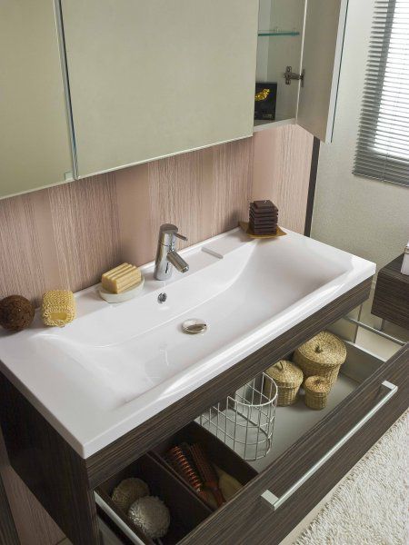 картинка Тумба под раковину AQUATON Мадрид 120 М подвесная, белая (1A168701MA010) картинка Тумба под раковину AQUATON Мадрид 120 М подвесная, белая (1A168701MA010)